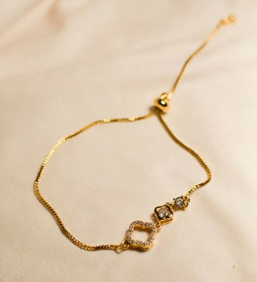 Four-Leaf Clover Cutout Bracelet